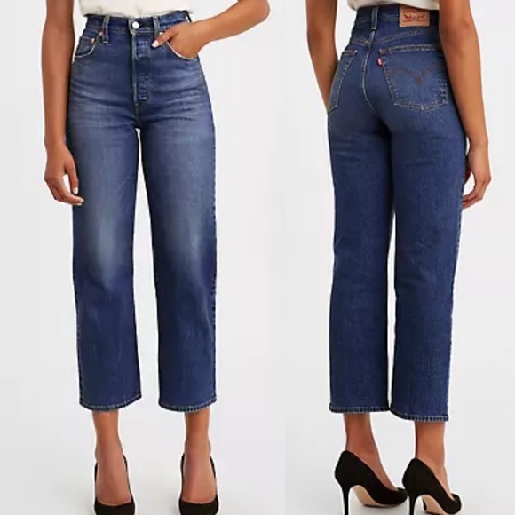 Levis Premium Ribcage Straight Ankle 